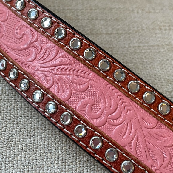 3D Pink Rhinestone Belt 32” - Picture 6 of 7